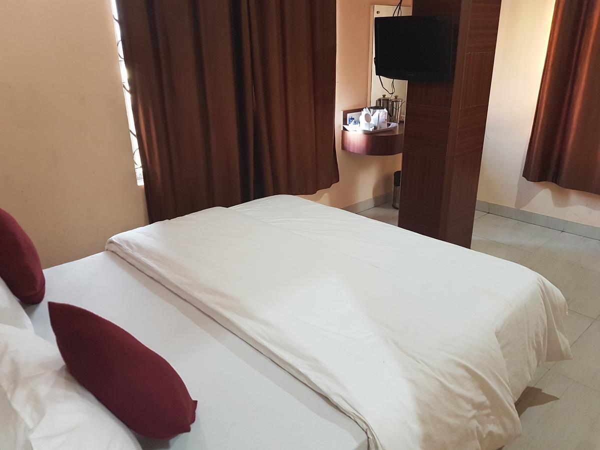 Hotel Simla Siliguri Eksteriør billede