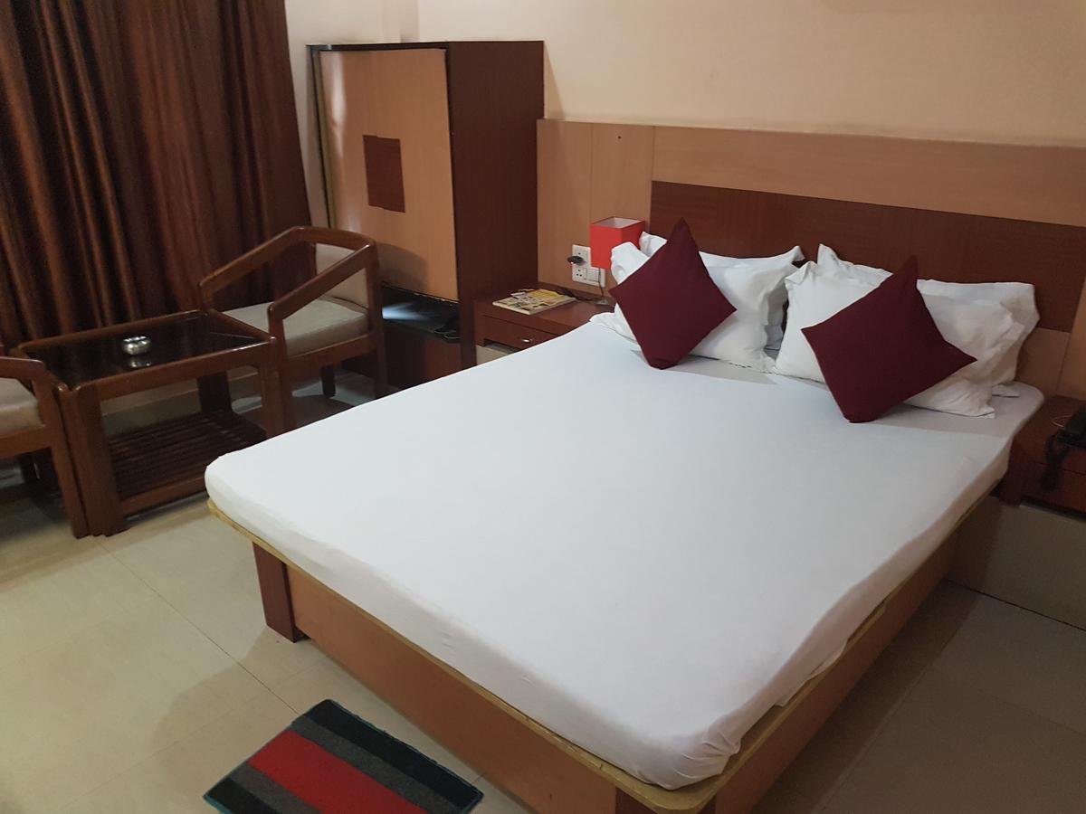 Hotel Simla Siliguri Eksteriør billede