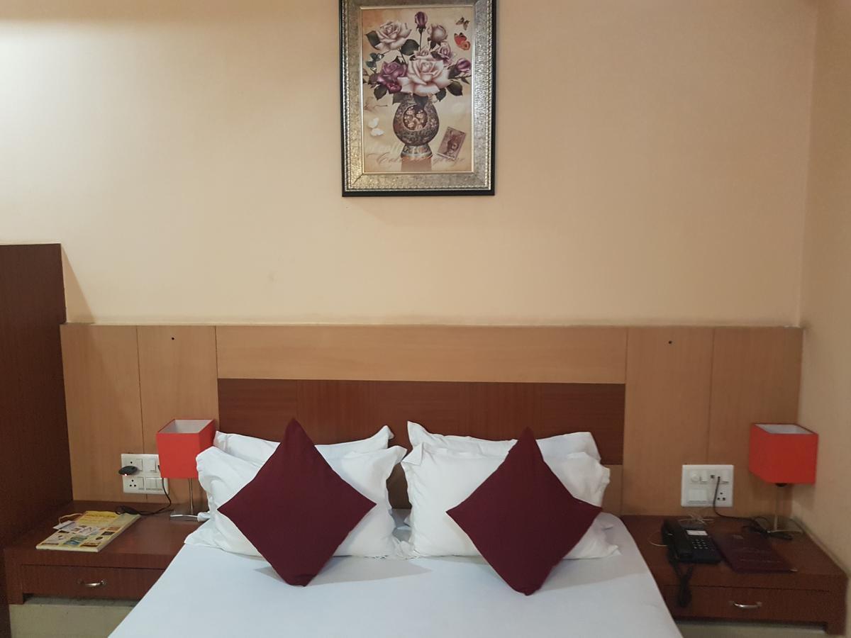Hotel Simla Siliguri Eksteriør billede