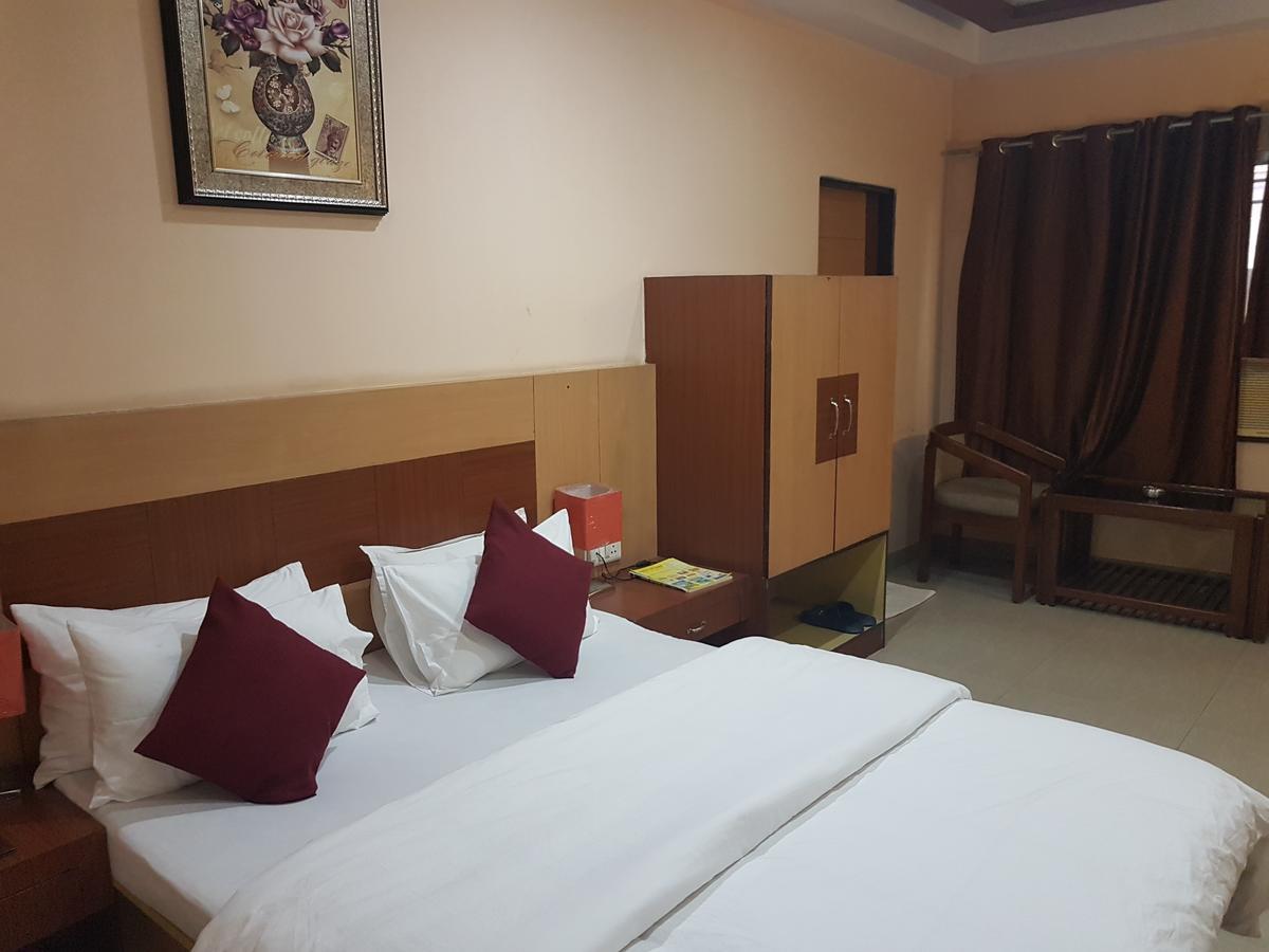 Hotel Simla Siliguri Eksteriør billede