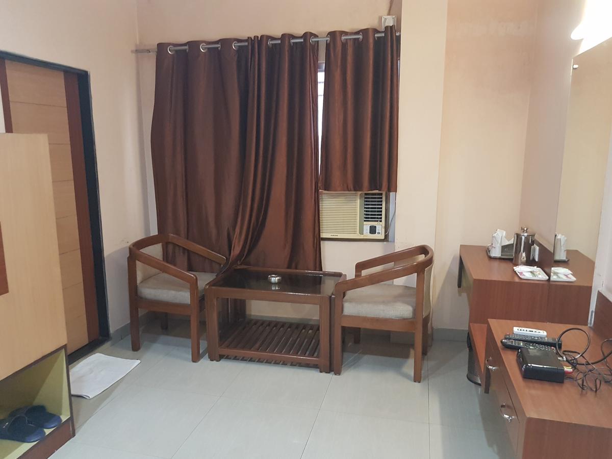 Hotel Simla Siliguri Eksteriør billede