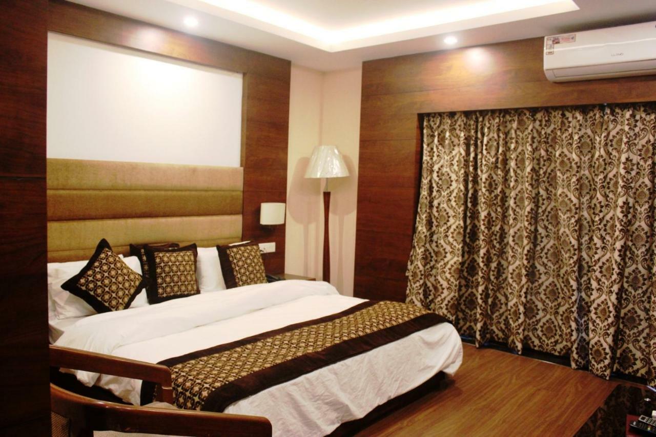Hotel Simla Siliguri Eksteriør billede