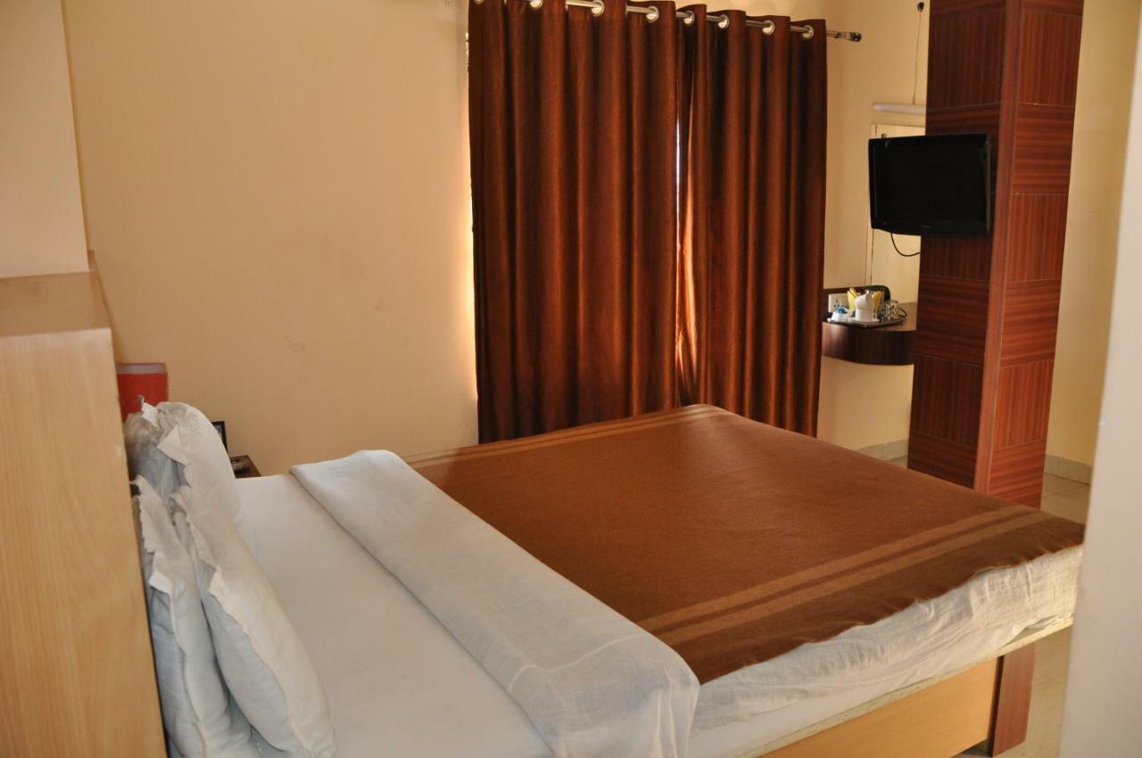 Hotel Simla Siliguri Eksteriør billede