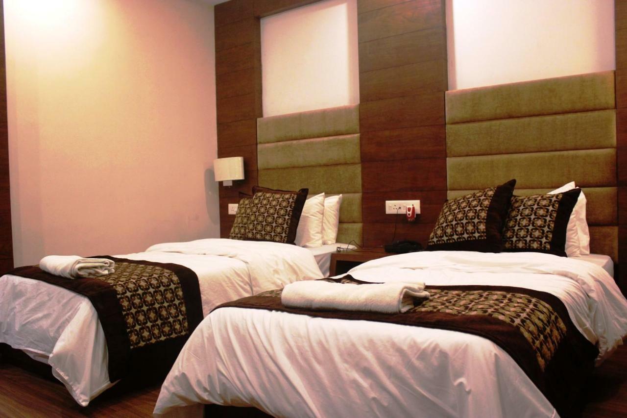 Hotel Simla Siliguri Eksteriør billede