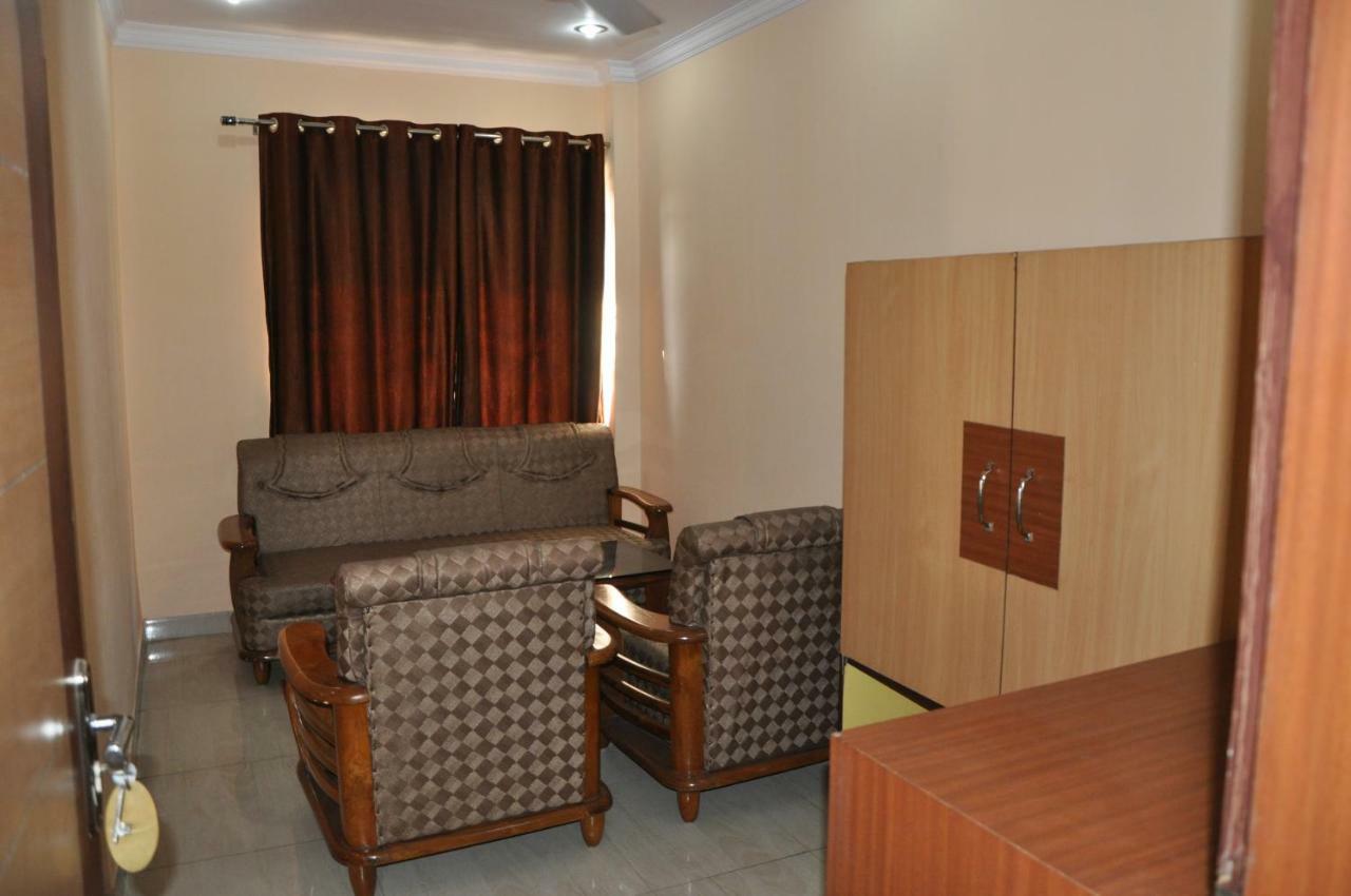 Hotel Simla Siliguri Eksteriør billede